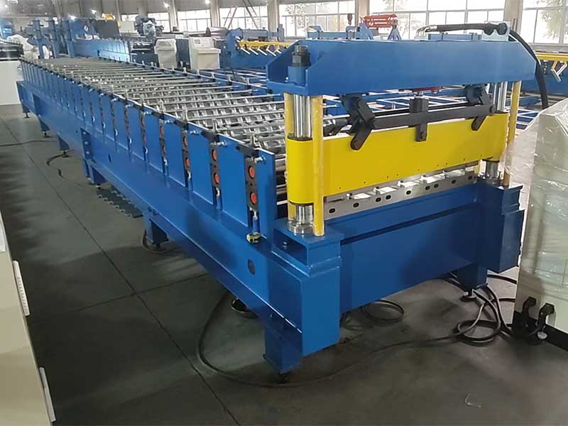 Cladding Roll Forming Machine